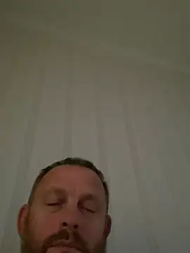 Snapshot of GHsveter chatting on June 25, 2026, 5:18 pm GHsveter online show from June 25, 2026, 5:18 pm