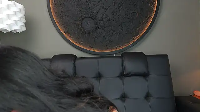 miss vaiolette online show from November 20, 2025, 11:11 am