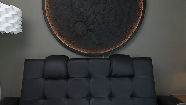 miss vaiolette online show from October 20, 2025, 11:11 am