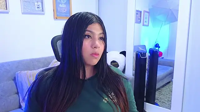 Snapshot of annylouis chatting on November 15, 2025, 7:40 pm annylouis online show from November 15, 2025, 7:40 pm