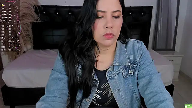 Snapshot of Bianka_olivetto021 chatting on October 4, 2025, 2:13 am Bianka olivetto021 online show from October 4, 2025, 2:13 am