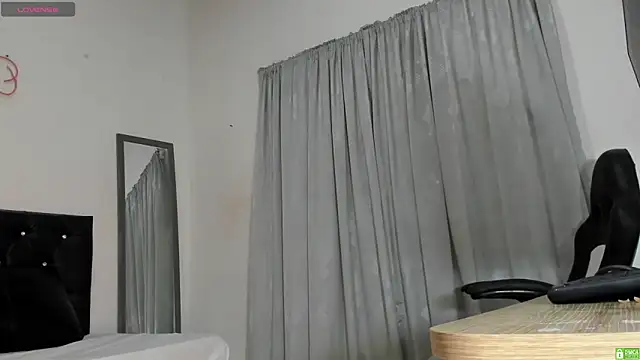 Snapshot of Bianka_olivetto021 chatting on September 24, 2025, 1:13 am Bianka olivetto021 online show from September 24, 2025, 1:13 am