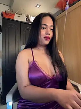 Snapshot of BigDominaMia chatting on February 27, 2026, 12:05 pm BigDominaMia online show from February 27, 2026, 12:05 pm