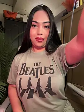 Snapshot of BigDominaMia chatting on March 17, 2026, 7:55 am BigDominaMia online show from March 17, 2026, 7:55 am