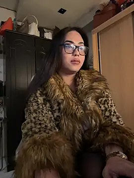 BigDominaMia online show from April 23, 2026, 12:39 am
