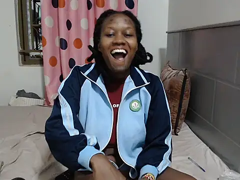 CandyLovesU2 online show from August 1, 2026, 9:02 pm