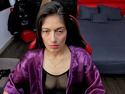AnnyMilet  online show from July 17, 2026, 1:52 pm