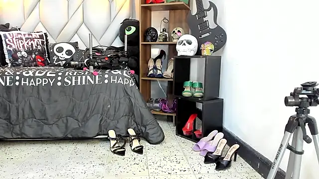 Snapshot of MirandaHaguen chatting on March 7, 2026, 8:47 pm MirandaHaguen online show from March 7, 2026, 8:47 pm