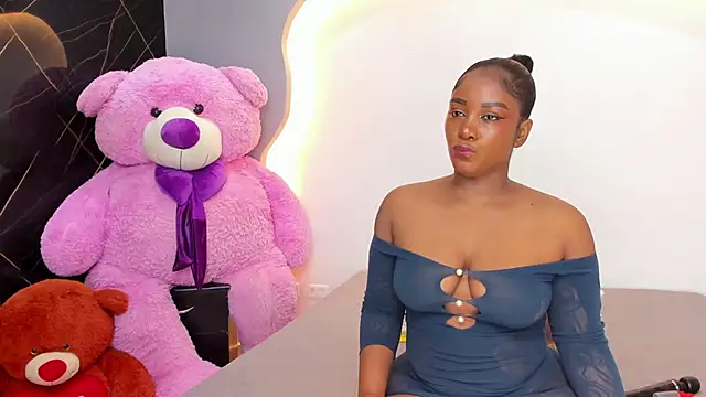 ArianaBlackk online show from May 13, 2026, 12:34 pm