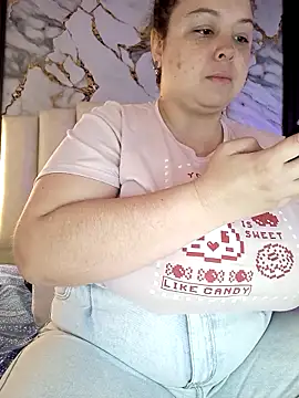 mollieblue69 online show from February 20, 2026, 1:02 pm