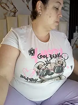 mollieblue69 online show from May 2, 2026, 12:43 pm