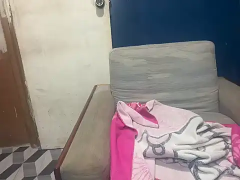 Snapshot of asian-doll chatting on November 18, 2025, 5:38 pm asian-doll online show from November 18, 2025, 5:38 pm