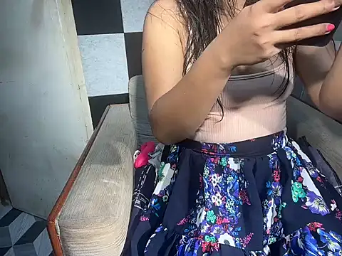 Snapshot of asian-doll chatting on July 8, 2026, 3:45 pm asian-doll online show from July 8, 2026, 3:45 pm