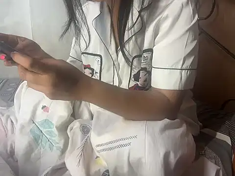 Snapshot of asian-doll chatting on June 20, 2026, 5:01 am asian-doll online show from June 20, 2026, 5:01 am
