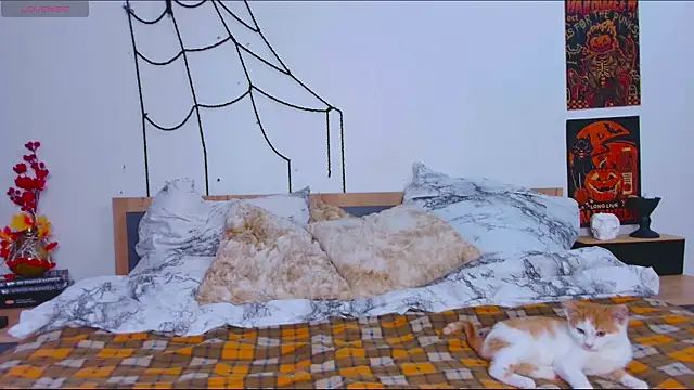 Snapshot of _whiteprincess chatting on October 22, 2025, 11:53 am whiteprincess online show from October 22, 2025, 11:53 am