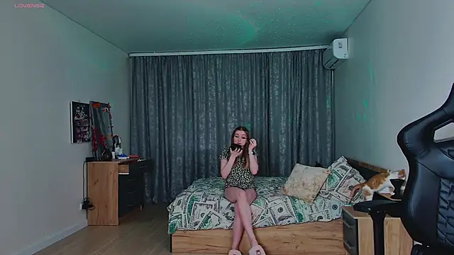 Snapshot of _whiteprincess chatting on November 7, 2025, 10:09 am whiteprincess online show from November 7, 2025, 10:09 am