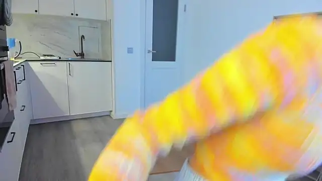 Snapshot of Kossie_ chatting on February 6, 2025, 2:58 pm Kossie  online show from February 6, 2025, 2:58 pm