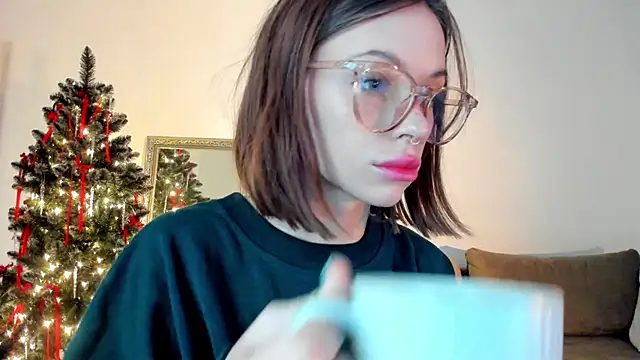 Snapshot of Kossie_ chatting on December 22, 2024, 7:11 am Kossie  online show from December 22, 2024, 7:11 am