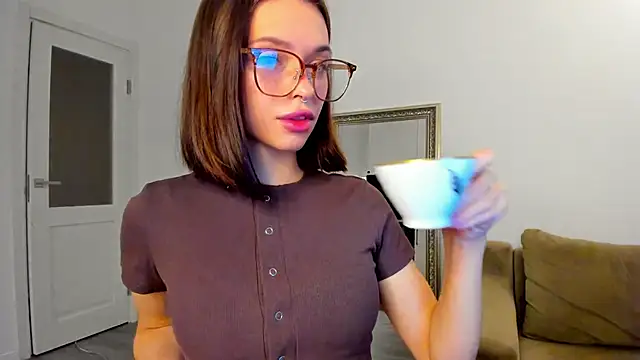 Snapshot of Kossie_ chatting on November 8, 2025, 11:08 pm Kossie online show from November 8, 2025, 11:08 pm