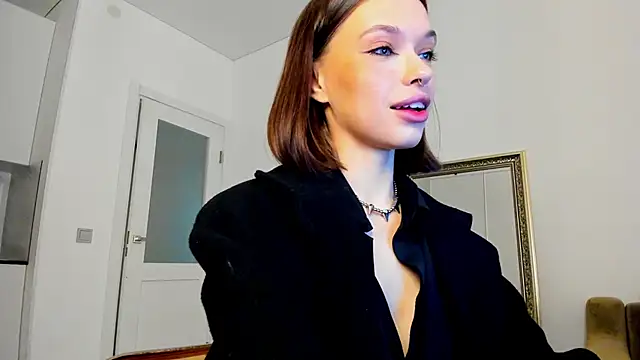 Snapshot of Kossie_ chatting on October 22, 2025, 5:34 pm Kossie  online show from October 22, 2025, 5:34 pm