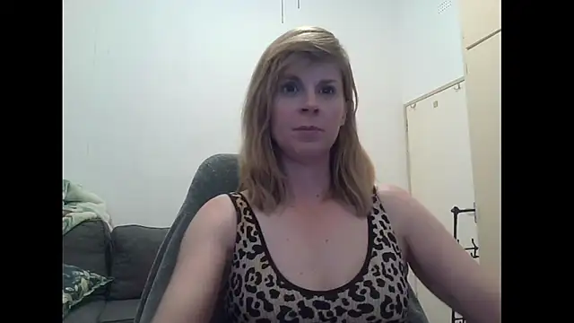 SavannaGirly online show from December 3, 2025, 9:31 am