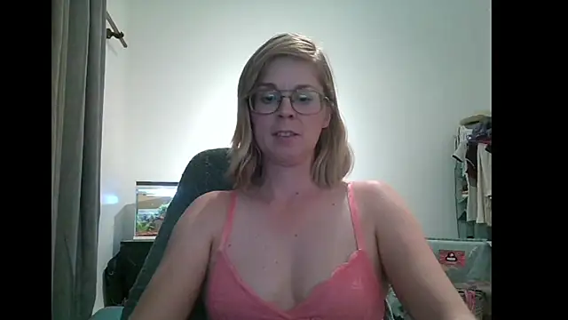 SavannaGirly online show from February 23, 2025, 6:01 pm