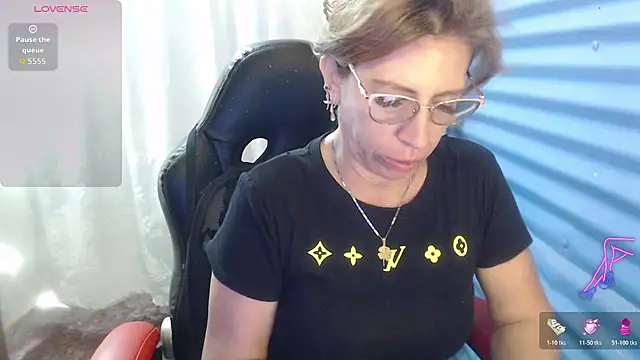 Snapshot of Chayla_Ruiz chatting on June 7, 2026, 3:50 pm Chayla Ruiz online show from June 7, 2026, 3:50 pm