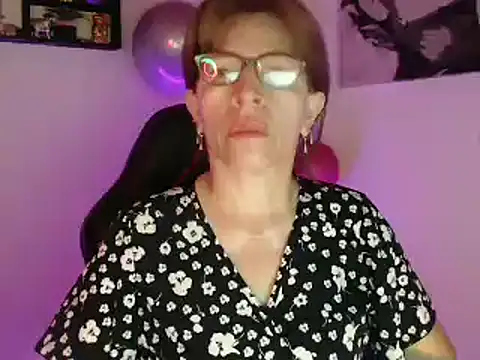 Chayla Ruiz online show from March 10, 2025, 1:00 pm