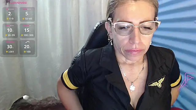 Snapshot of Chayla_Ruiz chatting on June 4, 2026, 2:11 pm Chayla Ruiz online show from June 4, 2026, 2:11 pm