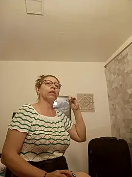 Chayla Ruiz online show from September 10, 2025, 12:20 am