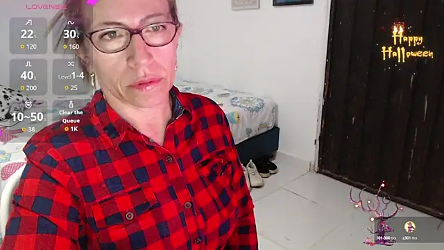 Chayla Ruiz online show from October 15, 2025, 9:17 am