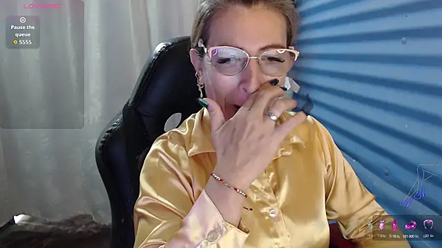 Snapshot of Chayla_Ruiz chatting on June 3, 2026, 2:33 pm Chayla Ruiz online show from June 3, 2026, 2:33 pm
