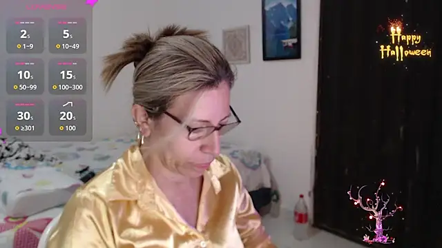 Chayla Ruiz online show from October 16, 2025, 10:01 am