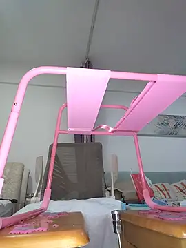 LILYsweetfcup online show from May 27, 2026, 12:01 pm