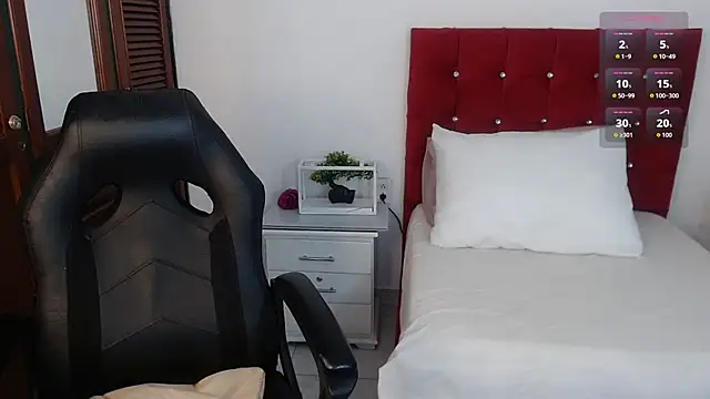 Snapshot of Wanda_Milf chatting on March 26, 2026, 9:13 pm Wanda Milf online show from March 26, 2026, 9:13 pm