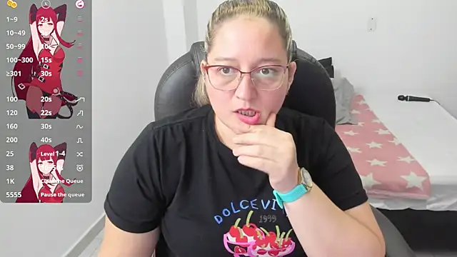 alejandra milf  online show from November 10, 2025, 10:37 pm