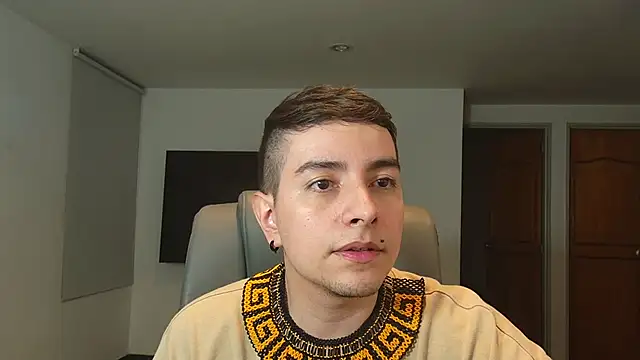 Jhoan saenz online show from October 28, 2025, 5:39 am