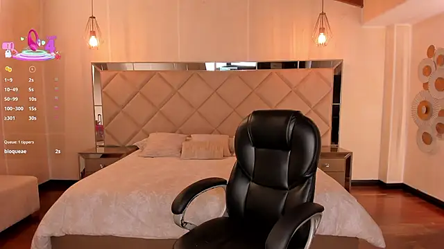 MaryLewis  online show from February 10, 2026, 12:37 pm