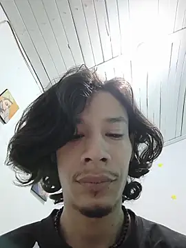 Snapshot of swagbabysk8 chatting on March 21, 2026, 2:43 pm swagbabysk8 online show from March 21, 2026, 2:43 pm