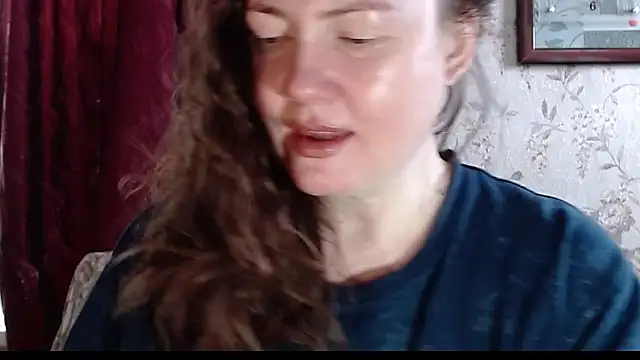 Snapshot of EmilyDoth chatting on March 16, 2026, 4:42 am EmilyDoth online show from March 16, 2026, 4:42 am