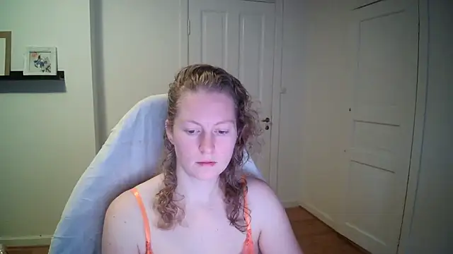 Snapshot of Girlnina-1995 chatting on November 26, 2025, 9:31 am Girlnina-1995 online show from November 26, 2025, 9:31 am