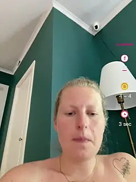 Snapshot of Girlnina-1995 chatting on June 11, 2026, 2:14 pm Girlnina-1995 online show from June 11, 2026, 2:14 pm