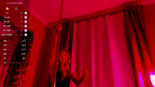 Snapshot of _ice_ba_by chatting on November 14, 2025, 11:52 pm ice ba by online show from November 14, 2025, 11:52 pm