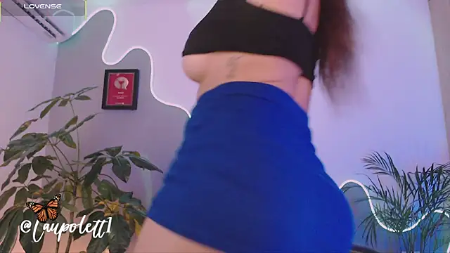 Snapshot of LauPolett chatting on November 9, 2025, 1:42 am LauPolett online show from November 9, 2025, 1:42 am