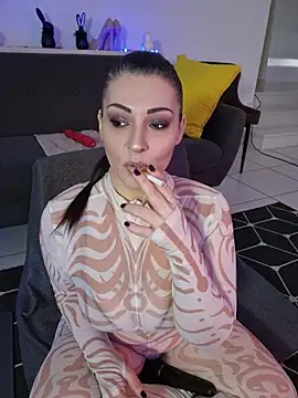 AryaSummersReal online show from June 14, 2026, 8:04 am