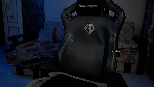 mike0xx online show from March 7, 2026, 6:46 pm