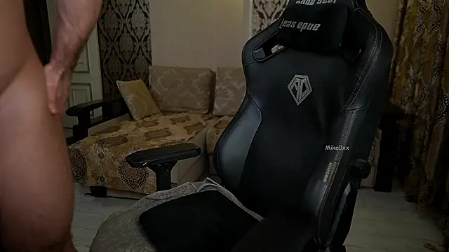 mike0xx online show from March 16, 2026, 7:23 am