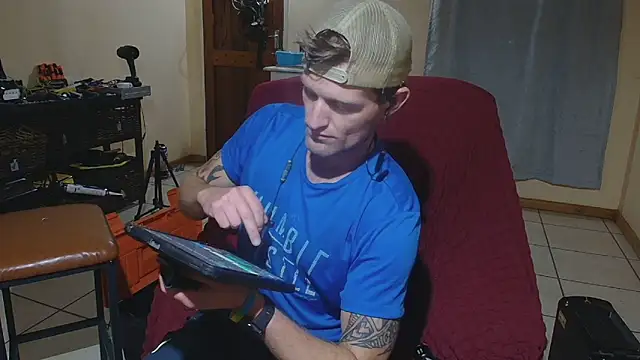 the-billy-blue online show from April 25, 2026, 11:02 pm