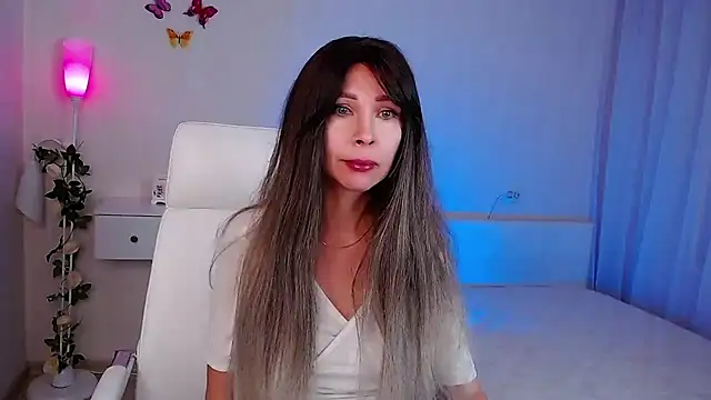 Snapshot of wendifoste chatting on November 21, 2025, 6:29 pm wendifoste online show from November 21, 2025, 6:29 pm