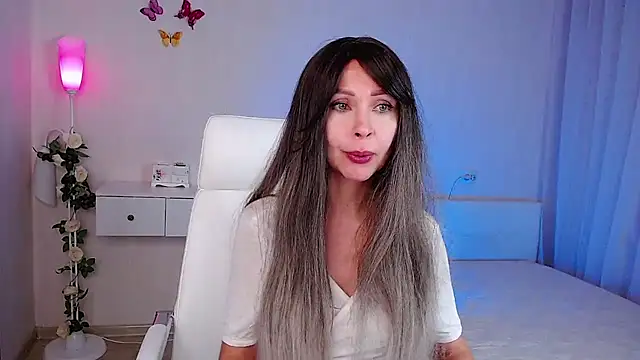 Snapshot of wendifoste chatting on November 7, 2025, 6:45 pm wendifoste online show from November 7, 2025, 6:45 pm